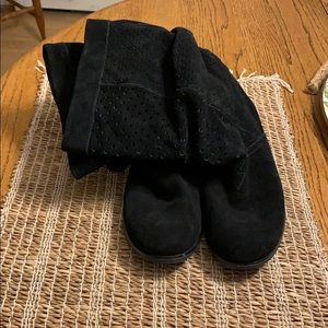 Toms black boots